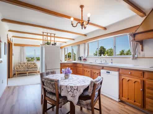 33 Arapiki Road, Stoke