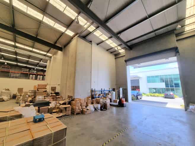 Pure Warehouse! 407m²
