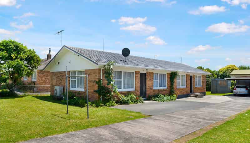 1 & 2/ 79 Rimu Street, New Lynn