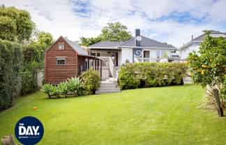 16 Paton Avenue, Te Atatu South