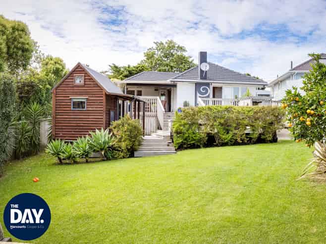 16 Paton Avenue, Te Atatu South