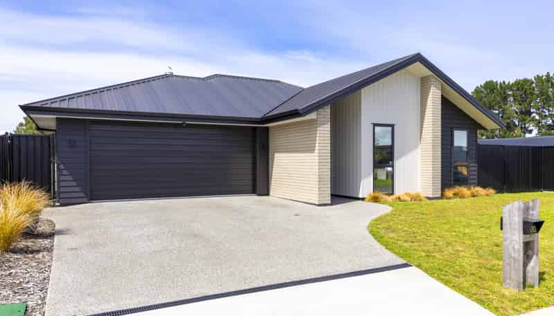 130 Harakeke Drive, Wharewaka