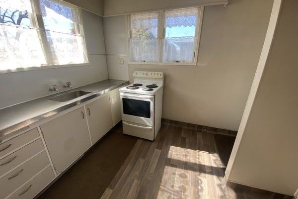 Three Bedroom Front Unit - Affordable & Practical Living - Widok 2