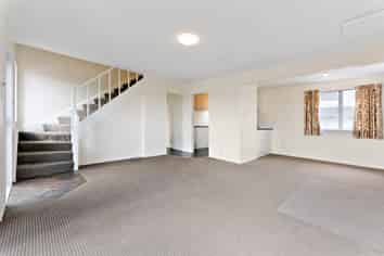2/152 Aviemore Drive, Highland Park