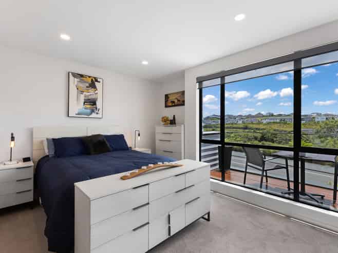 22 Arran Point Parade, Orewa