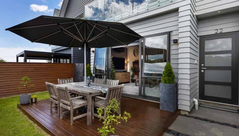 22 Arran Point Parade, Orewa