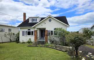 39 Hanlon Crescent, Devonport