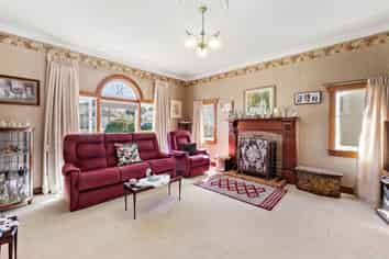 39 Hanlon Crescent, Devonport