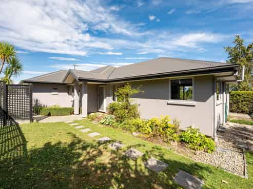 9 Essex Terrace, Stoke