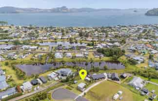 24 Oliver Leighs Drive, Cooks Beach