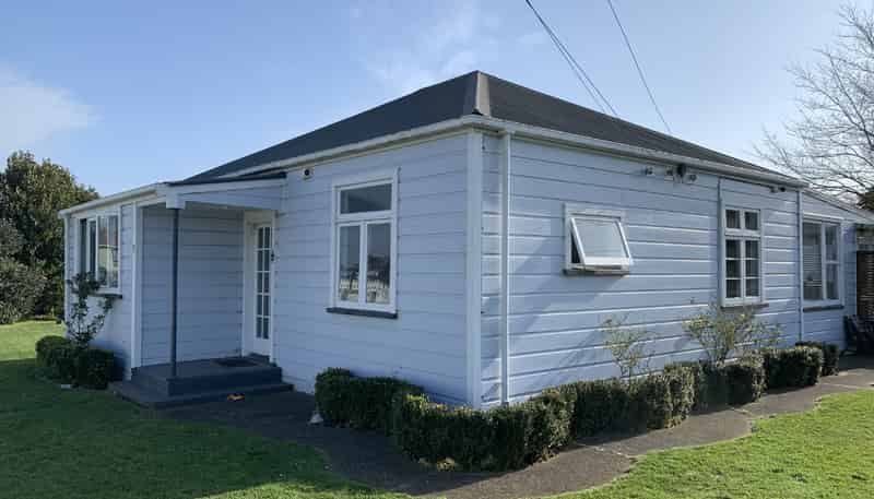 5  Russell Street , Foxton