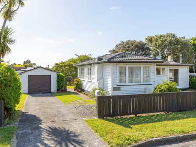 38 Wakefield Street, Featherston