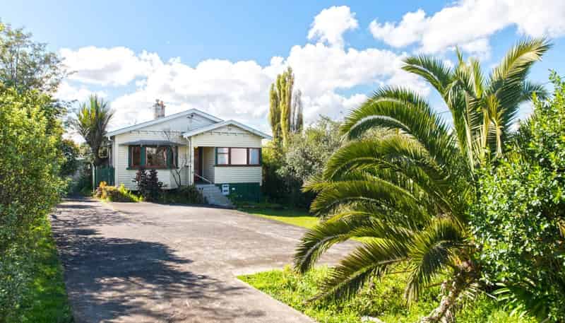 61 Rua Road, Glen Eden