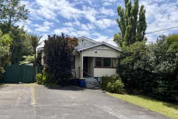 61 Rua Road, Glen Eden