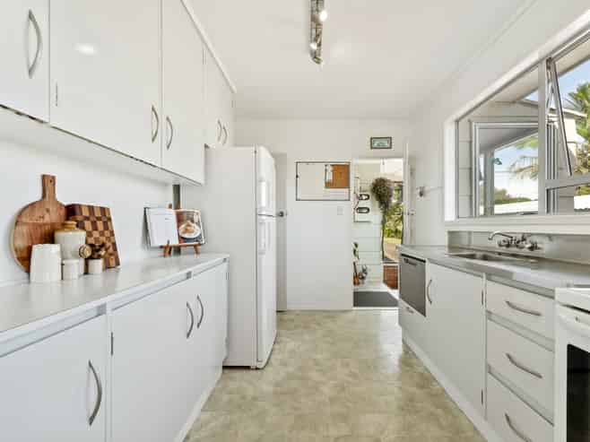 27 Penton Road, Stanmore Bay