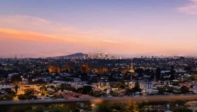 904/8 Waikumete Road, Glen Eden