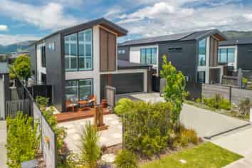 53 Summersfield Boulevard, Richmond