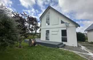 Cottage/853 Glenbrook Road, Kingseat