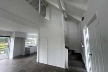 Cottage/853 Glenbrook Road, Kingseat