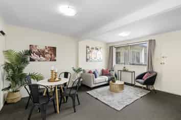 8/19 Pirie Crescent, Moera