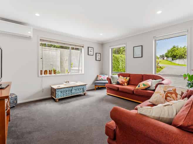 3 Boocock Crescent, Orewa