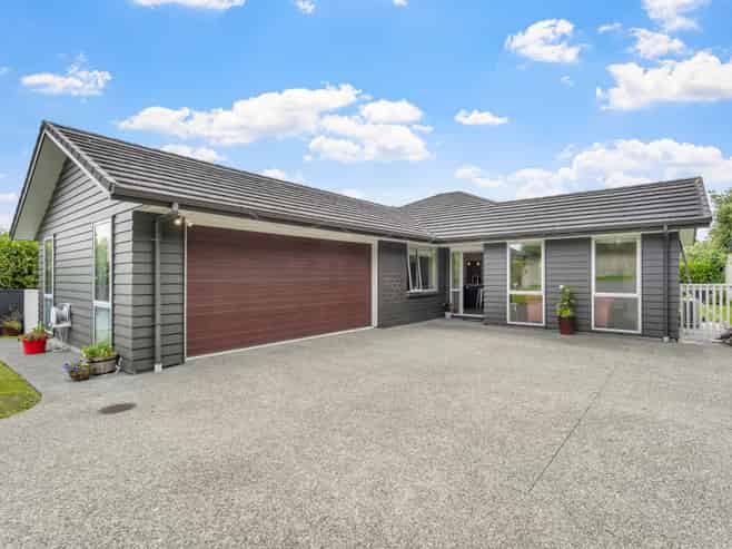 3 Boocock Crescent, Orewa