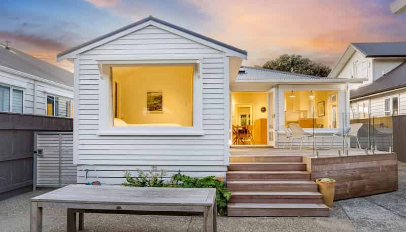 73 Oroua Street, Eastbourne