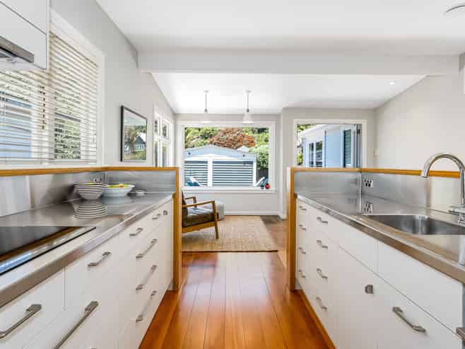 73 Oroua Street, Eastbourne