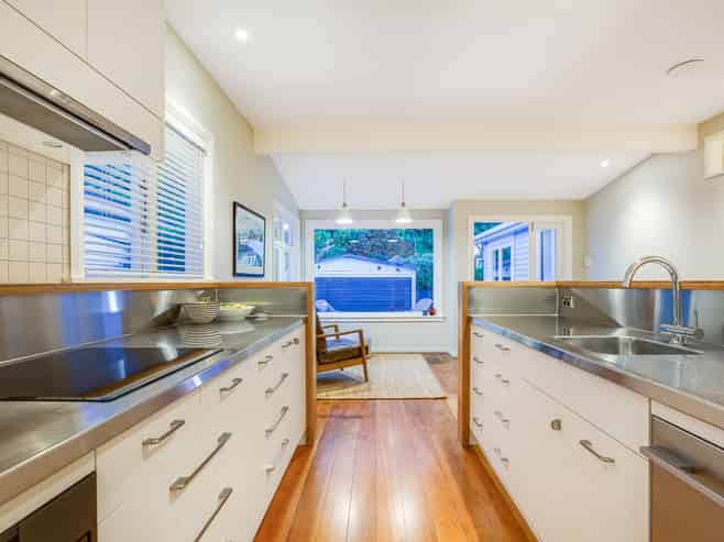 73 Oroua Street, Eastbourne