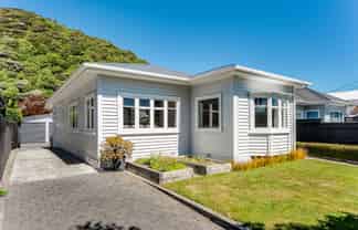 73 Oroua Street, Eastbourne