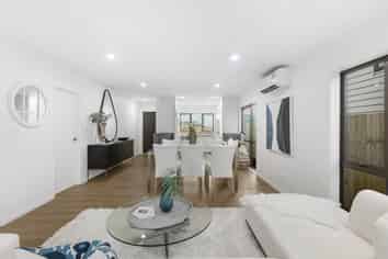 52B Orams Road, Hillpark