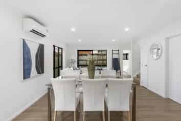 52B Orams Road, Hillpark