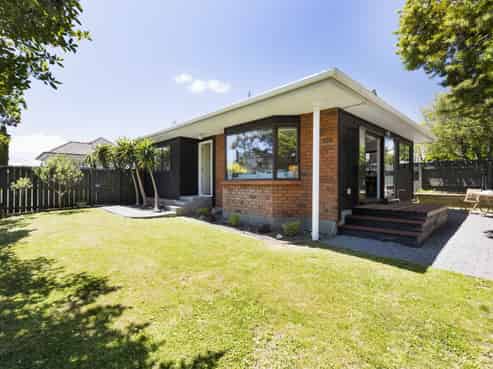 27B Elliott Street, Johnsonville