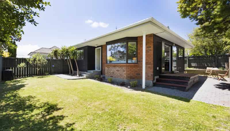 27b Elliott Street, Johnsonville