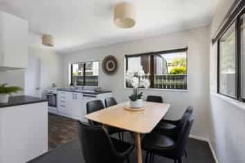 27b Elliott Street, Johnsonville