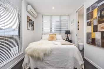 11/10 Central Road, Kingsland