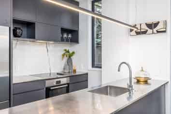 11/10 Central Road, Kingsland