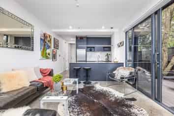 11/10 Central Road, Kingsland