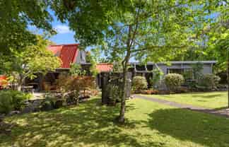 9 Pohutukawa Avenue, Shelly Park