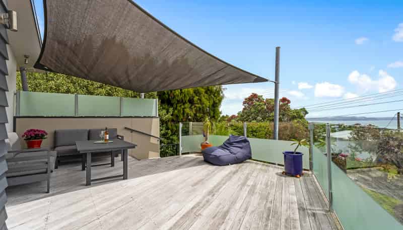 33 Totara Road, Stanmore Bay