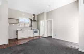 2/608 Barbadoes Street, Edgeware