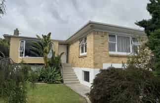 27 Aberdeen drive, Dinsdale