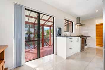 9 Garelja Road, Henderson