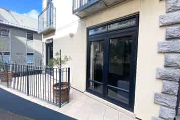 1C/-27 FALCON, Parnell