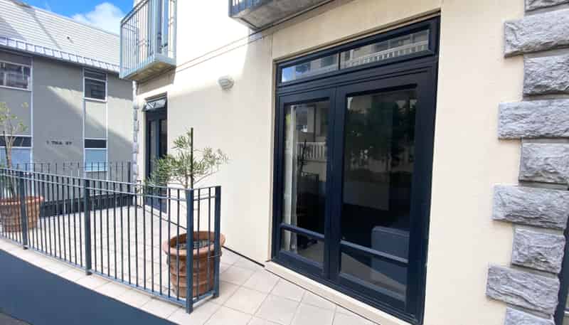 1C/-27 FALCON, Parnell