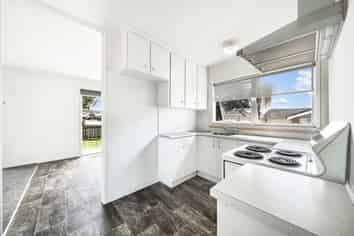 93 Hyperion Drive, Randwick Park