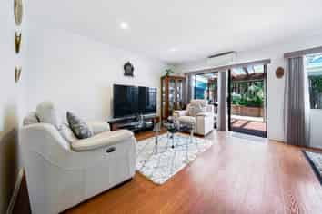 8/427 Albany Highway, Albany