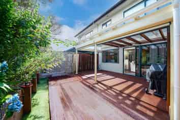 8/427 Albany Highway, Albany