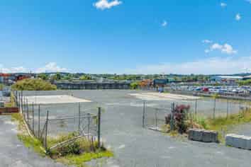 TAKANINI HEAVY INDUSTRIAL YARDS
