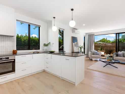 10/323 Riverside Drive, Waterloo